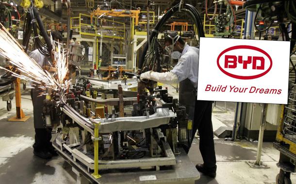 Montadora chinesa BYD faz anúncio oficial de investimentos de R$ 3 bilhões para produzir carros elétricos na Bahia