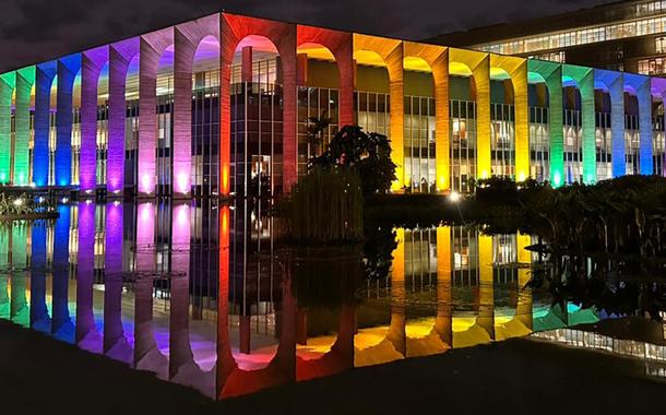 Governo anuncia iniciativas por direitos de população LGBTQIA+